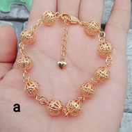Very sweet 8,5mm ball bracelet