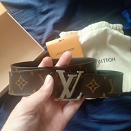 Original Louis Vuitton men's reversible belt size 95