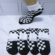 6 pairs of white and black block socks / checkered socks / short socks