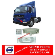 J104S14 VOLVO TRUCK FM FH FM VERSON 1 PARKING LAMP
