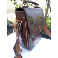 Fashionable And Elegant Genuine Biawak Leather Bag