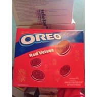 Oreo Red Velvet cookie paper box 342g. Delicious Oreo cookies sandwiched with cream cheese