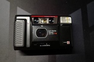 Yashica T AF-D Carl Zeiss鏡片 35mm F3.5 菲林相機(閃光燈壞咗)