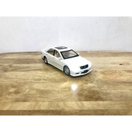 Mô hình xe Toyota Crown năm 2003 _ Tỷ lệ 1:32