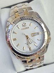 นาฬิกา CITIZEN WR100 automatic 8002 ฝาหลังใสโชว์เครื่องสีทอง