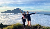 Kafe di Kintamani dan Sunrise Trekking Tour ke Gunung Batur di Bali