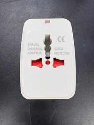 萬用旅行轉換插頭 travel adapter