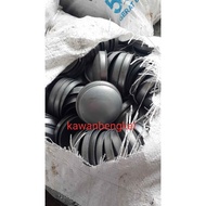 Close the front wheel hub cap of the CANTER PS125 HD hub cap