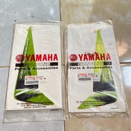 HIJAU Yamaha Xeon 2011 Wing Sticker Striping Green Original YGP 44D-F8391-60 44D-F8392-60