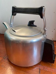 古董電熱水煲