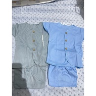 2 sets of baby clothes size 3-6 months (new)