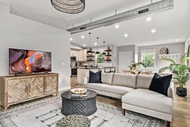 Spacious Downtown Apartment - Walk to Old Town FC!