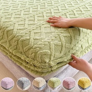 Jacquard Bed Cover 3D Embossed Velvet Mattress Cover Tafferta Bedsheet Winter Warm Fitted Sheet Mattress Protector Thickened