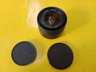 幾乎全新28/2.8 Made in Germany G.D. R. 東德 Meyer Optik Goritz, Zeiss-Pentacon " P" 製造的用上 Carl Zeiss Jena 東德蔡司名稱的 28mm f2.8 P,  P= Pentacon 廣角鏡頭， 給後來插刀式接環的 Praktica B 系列B100, B200, BC1, BX20.. 百佳相機用。可以有轉接接環接落 Canon EOS,  或者數碼無反機 Sony NEX...