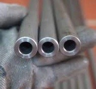 Trục con lăn băng chuyền thép trắng phi 16 lỗ 8.05mm dài 70cm