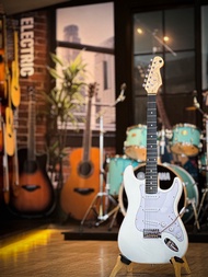 กีตาร์ไฟฟ้า Condor รุ่น CRX10 / Kazuki Newcomer พร้อมแอมป์ MR.7 10 วัตต์ | ปิ๊กอัพแบบ SSS แบรนด์ดังจ