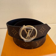 LV咖/黑花紋金logo雙面皮帶75cm