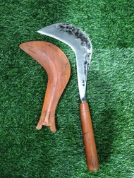 gaet serangka untuk babad rumput dan ambil ranting pohon