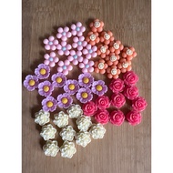 RM4.50/50 pieces : TF-813 - Resin - Bunga - Flower - 1.3 cm to 1.5 cm