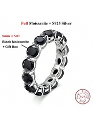 1顆潮流S925純銀鑲嵌0.5Ct 5mm黑色莫桑石戒指，能通過鑽石測試，附有一張GRA證書和禮品盒，鍍PT950鉑金，適合女性日常佩戴，尺寸為5-9。