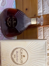 CAMUS Borderies XO Cognac with original box 100ct