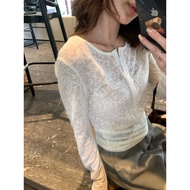 [ Room90 ] Round neck long-sleeved lace t-shirt 6658