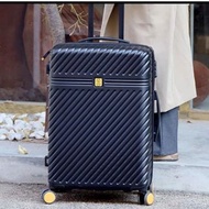 pre order 28 inch brand new it luggage