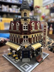 已砌 LEGO MOC 10182 Cafe corner 轉角咖啡店