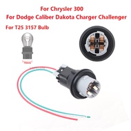 Dodge Caliber Dakota Charger Turn Signal Light T25 3157 Bulb Holder Socket