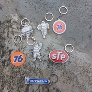 GANTUNGAN KEYCHAIN - MOTORCYCLE OIL - STP - ACRYLIC