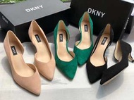 DKNY尖頭高跟鞋