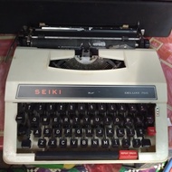 MESIN Old school tik typewriter, unique, rare, antique, vintage, collection of items