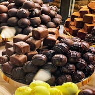 Awfully Chocolate Guangzhou Pemborong Coklat Handmade Viral Susu Coklat Gelap Snek Coklat Handmade V