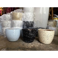 Glossy earthenware Pot diameter 17 cm