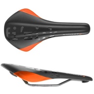 Fizik Saddle Road Antares Versus  Orange Fluo, Kium Rail