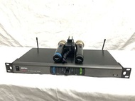 MIPRO MR-823 Dynamic Wireless Microphone System

雙咪雙頻道UHF固定頻率卡拉ok系統
