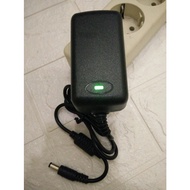 FREE SHIPPING 12V CHARGER 12V CASAN 12V ADAPTER 12VOLT 1A CAR CAS BATTERY BATTERY FREE SHIPPING