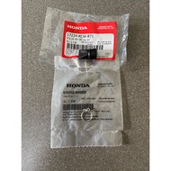 Showing off the exhaust rubber used in all sets (2 pieces) of cars, genuine product number 17234KCW8