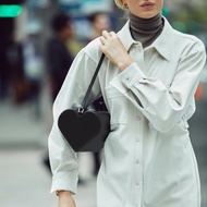 美國 VASIC Heart 心型手提包 俐落黑