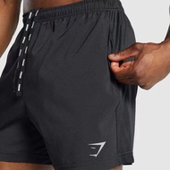 原版原包装Gymshark速干拉链短裤拼接设计透气运动健身训练男跑步Original original packaging Gymshark quick-drying20260716