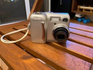 Nikon Coolpix 775