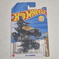 Hot Wheels Tesla Cyberquad HW Dirt