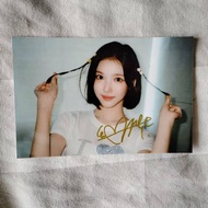 H2H Hearts2Hearts JIWOO YE _ ON Autographed 20cm Photo