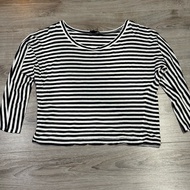 Long-Sleeved Striped T-Shirt Crop Style Club Monaco size S Second Hand Authentic 1