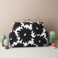 【龍貓的小煤炭】方形金屬口金包 #隨身包#古著#日式#可愛