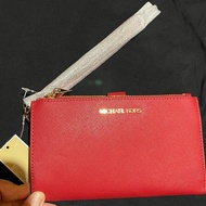 MICHAEL KORS 金釦皮革紅雙層中夾 手拿包