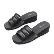 [Hoàn Xu] DÉP LÊ XỐP QUAI NGANG NỮ BITIS ĐẾ CAO 5CM BXW014288 (ĐEN) - BITIS