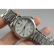 Second-Hand Japanese Vintage Watch Seiko Titanium 7N43 7B80 White Dial Men's Quartz Round 39mm