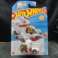 Hotwheels Feline Lucky Maneki Neko Cat