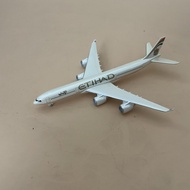 1: 600Herpa Herpa Airbus A340-500 Attihad Airlines Simulation Alloy Airliner Aircraft Model